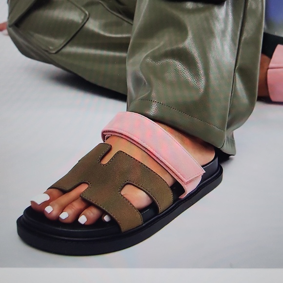 FN slides - Picture 2 of 6